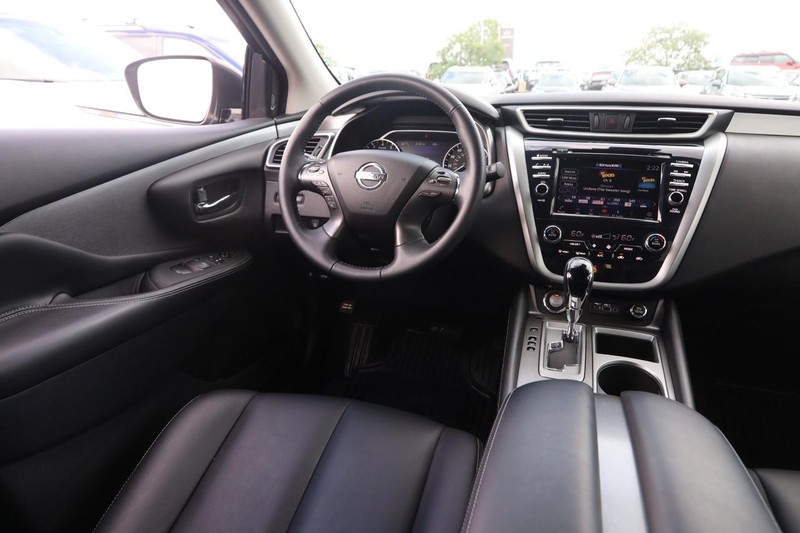 Nissan Murano Vehicle Image 22