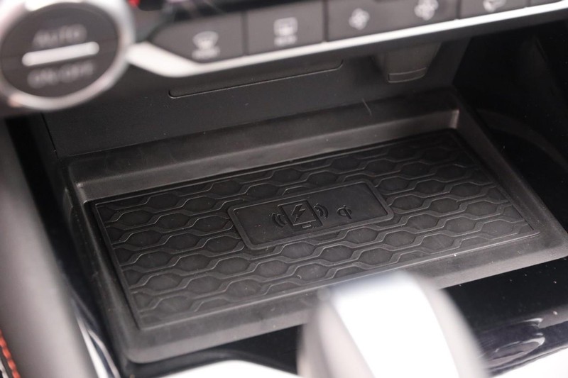 Nissan Altima Vehicle Image 19