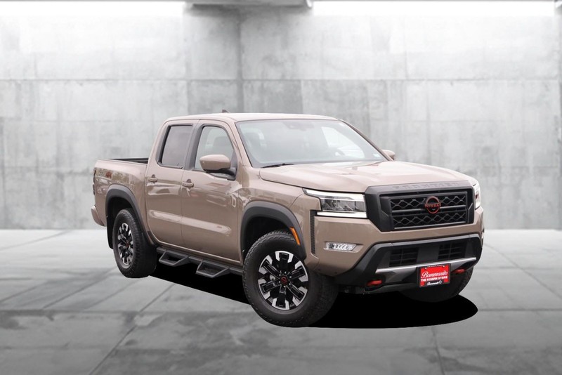 Nissan Frontier Vehicle Image 02