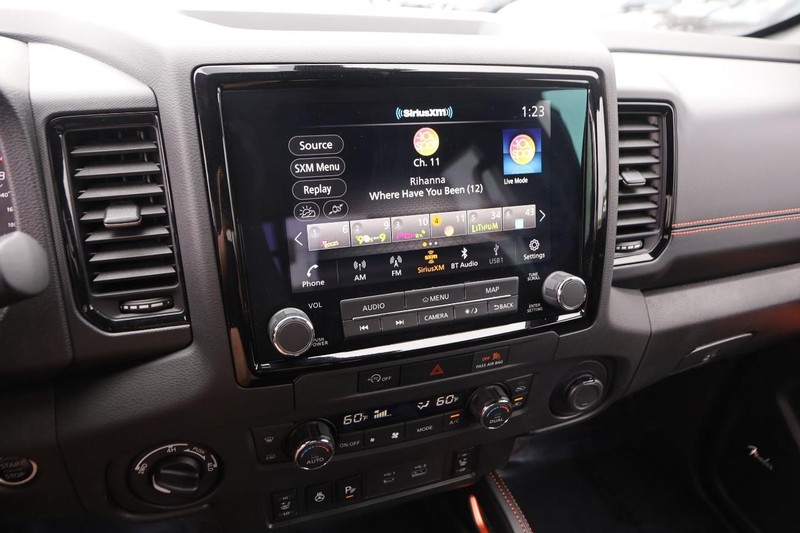 Nissan Frontier Vehicle Image 15