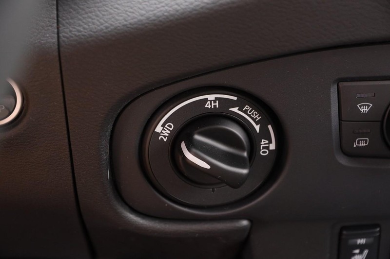Nissan Frontier Vehicle Image 19