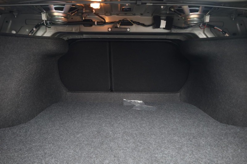 Nissan Sentra Vehicle Image 06
