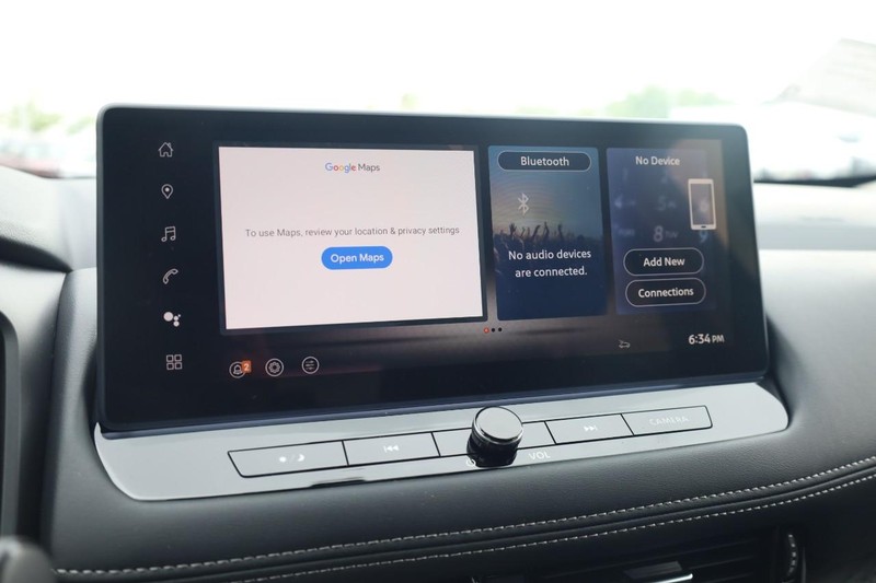Nissan Rogue Vehicle Image 10