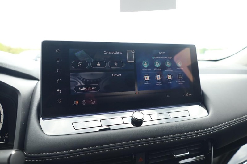 Nissan Rogue Vehicle Image 12