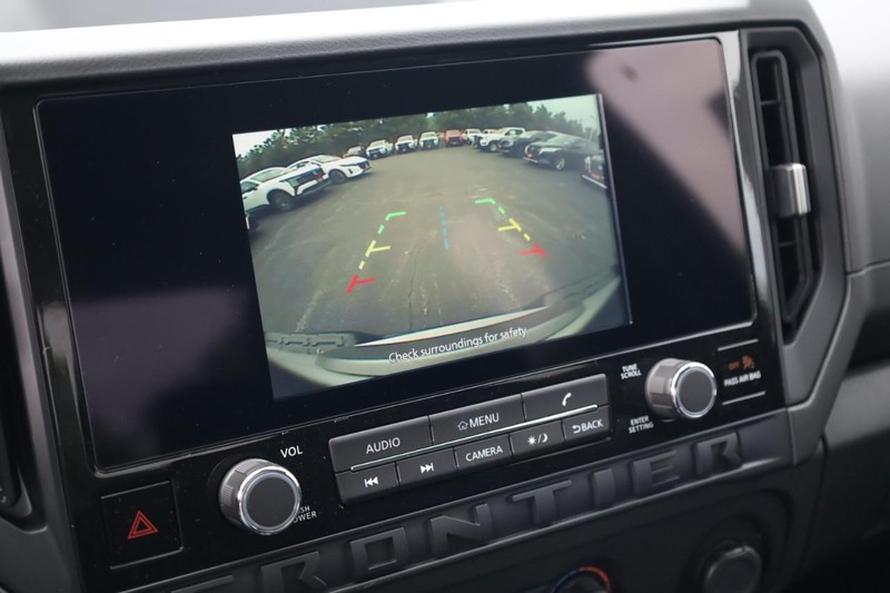 Nissan Frontier Vehicle Image 20