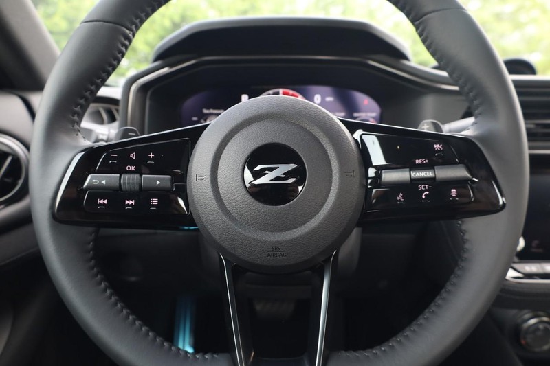 Nissan Z Vehicle Image 08