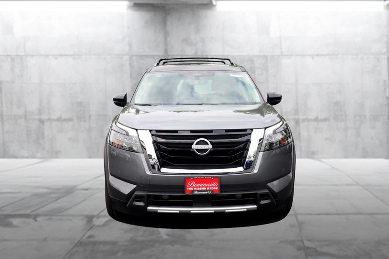 Nissan Pathfinder Vehicle Image 04