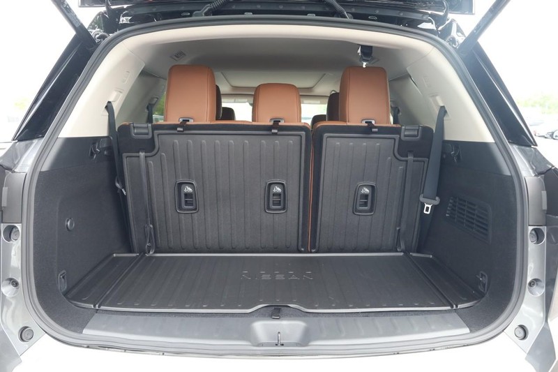 Nissan Pathfinder Vehicle Image 08