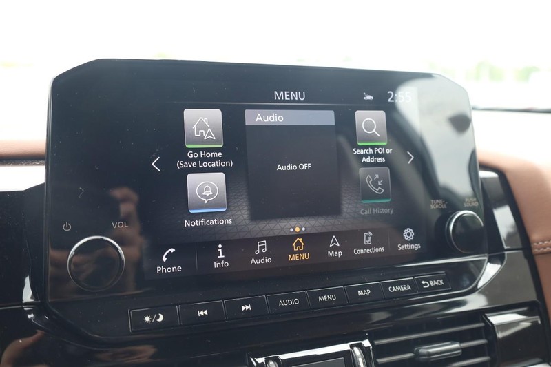 Nissan Pathfinder Vehicle Image 11