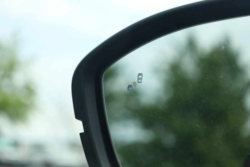 Nissan Pathfinder Vehicle Image 19