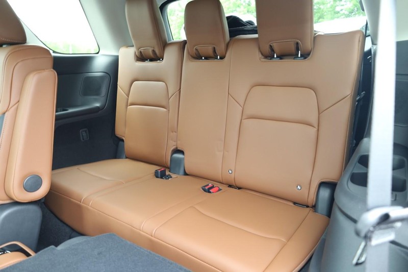 Nissan Pathfinder Vehicle Image 25