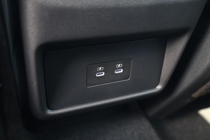 Nissan Rogue Vehicle Image 22