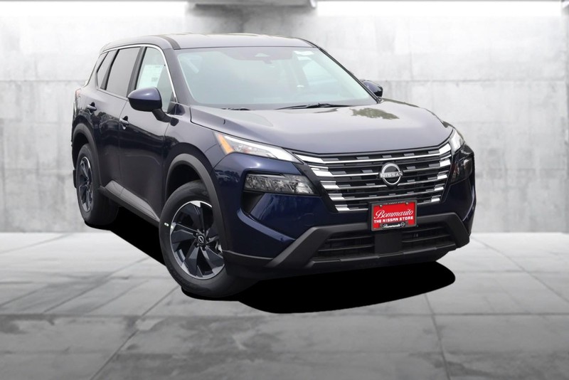 Nissan Rogue Vehicle Image 02