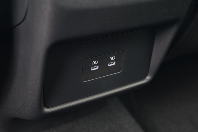 Nissan Rogue Vehicle Image 22