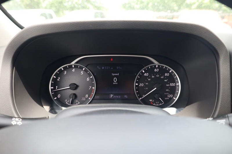 Nissan Frontier Vehicle Image 10