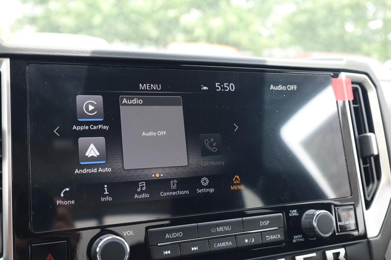 Nissan Frontier Vehicle Image 11