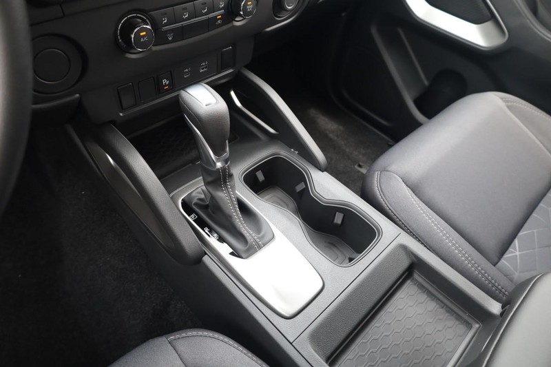 Nissan Frontier Vehicle Image 17