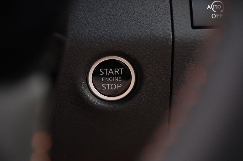 Nissan Frontier Vehicle Image 15