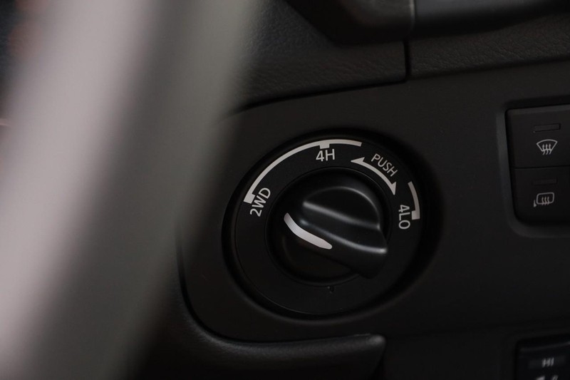 Nissan Frontier Vehicle Image 19