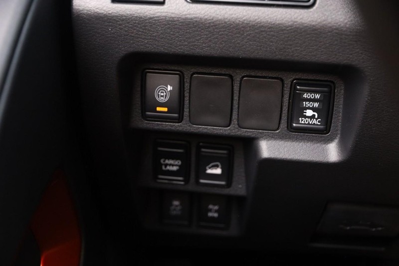 Nissan Frontier Vehicle Image 21