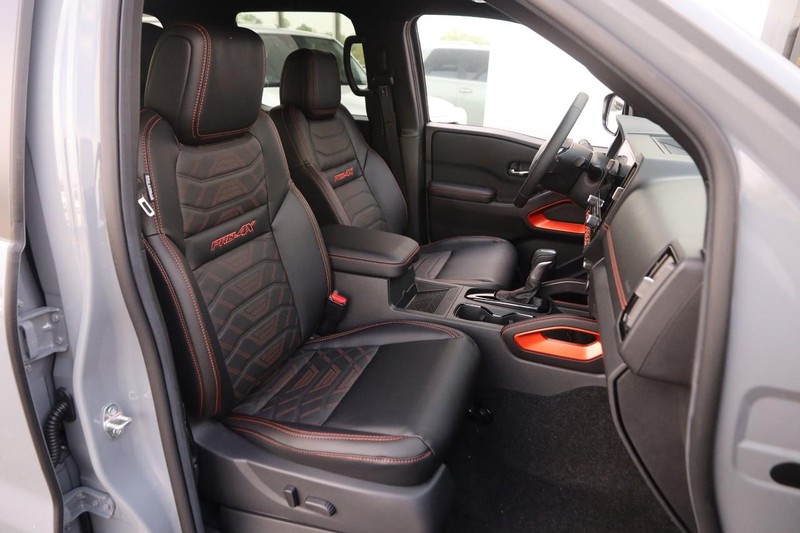 Nissan Frontier Vehicle Image 27
