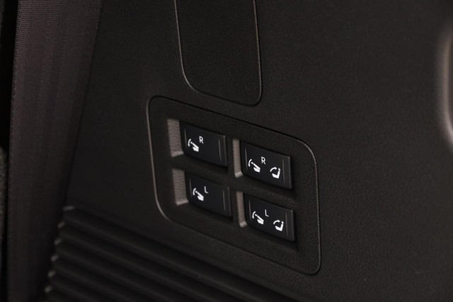 Nissan Armada Vehicle Image 08