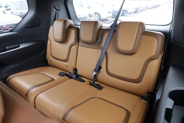 Nissan Armada Vehicle Image 12