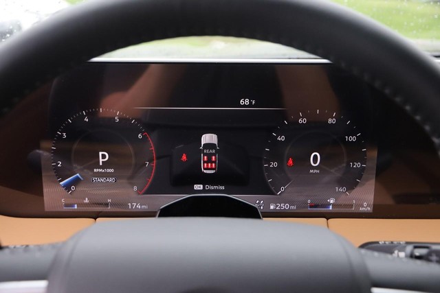 Nissan Armada Vehicle Image 16