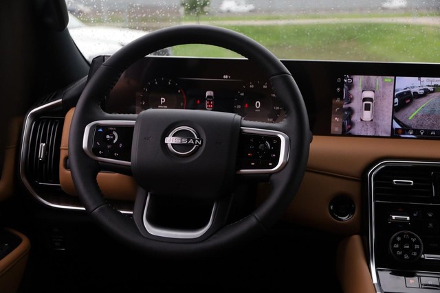 Nissan Armada Vehicle Image 24