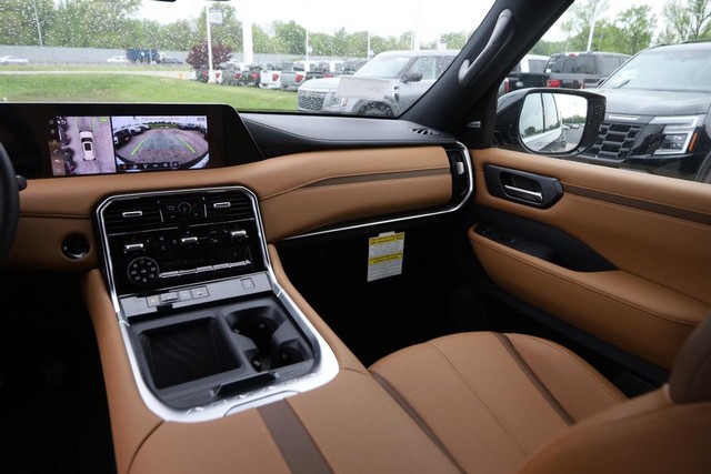 Nissan Armada Vehicle Image 26