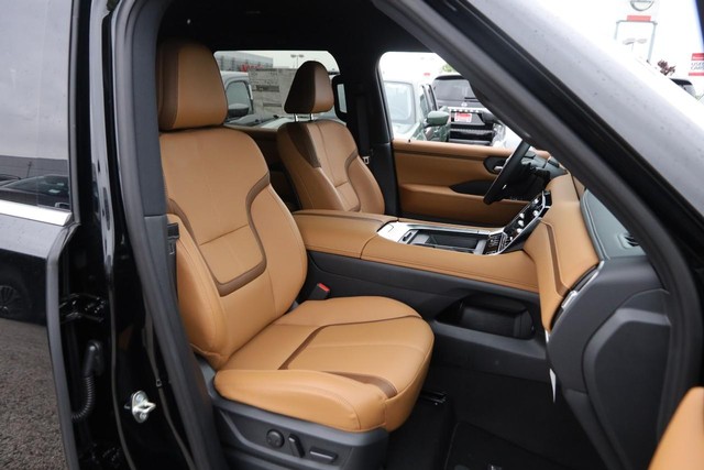 Nissan Armada Vehicle Image 27