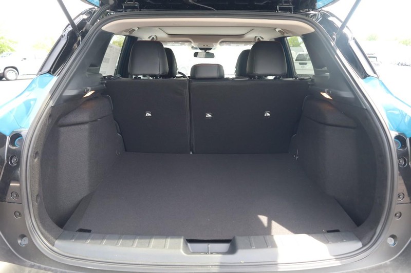 Nissan Kicks Vehicle Image 07