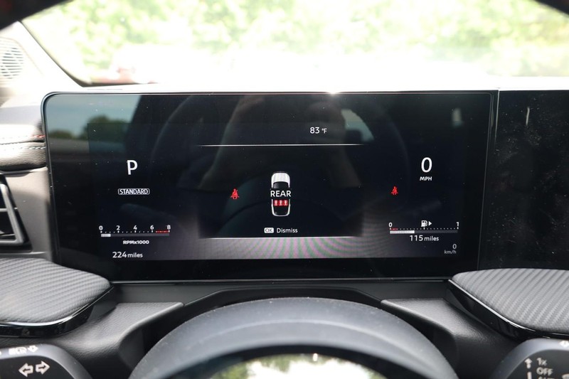 Nissan Kicks Vehicle Image 10