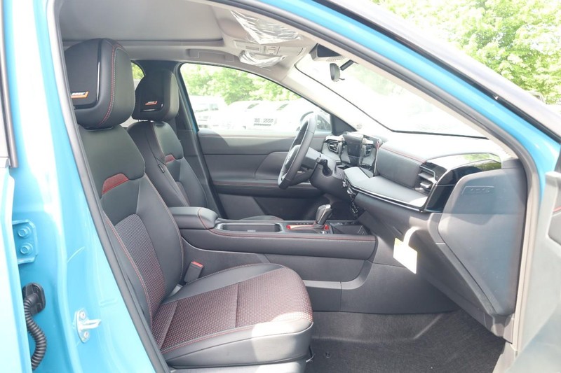 Nissan Kicks Vehicle Image 27