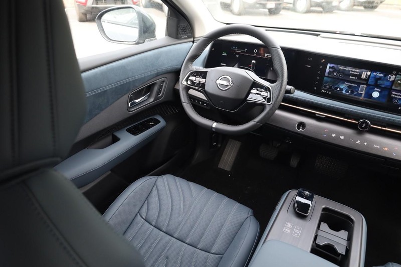 Nissan Ariya Vehicle Image 24