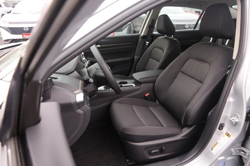Nissan Frontier Vehicle Image 27