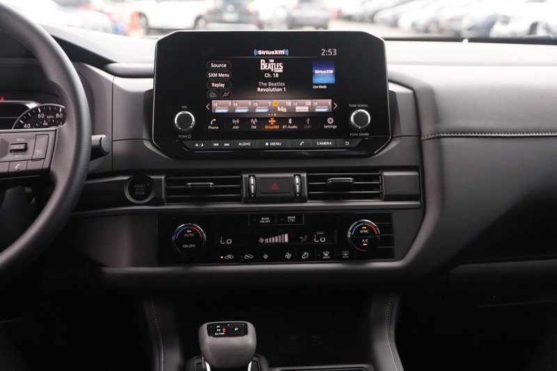 Nissan Pathfinder Vehicle Image 25