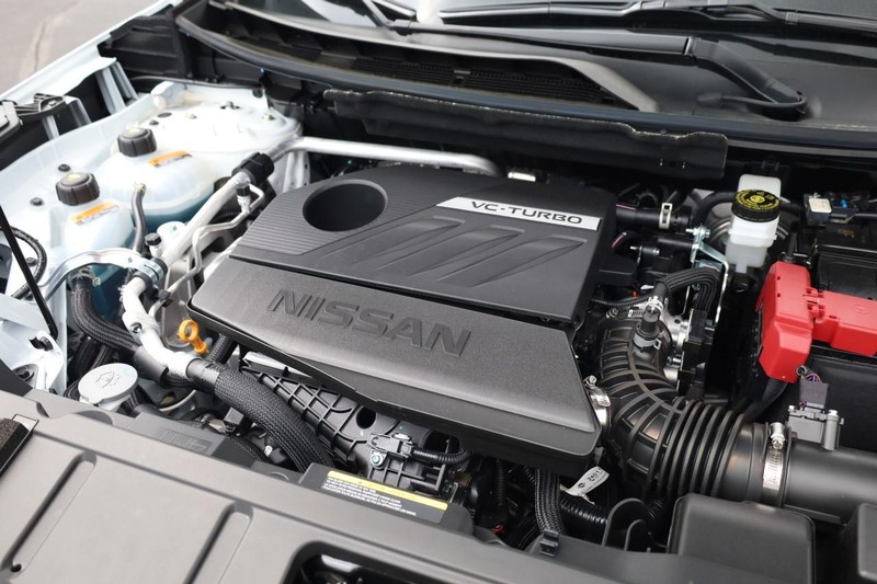 Nissan Rogue Vehicle Image 25
