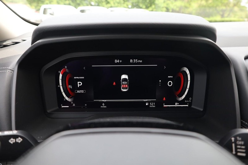 Nissan Rogue Vehicle Image 10