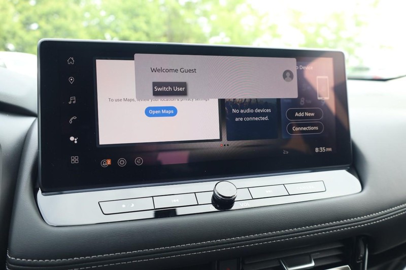 Nissan Rogue Vehicle Image 11