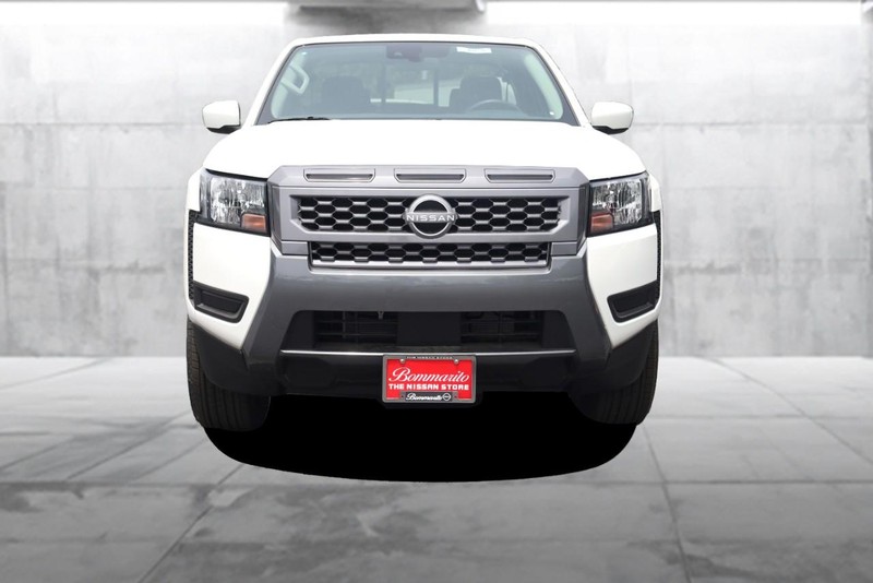 Nissan Frontier Vehicle Image 04