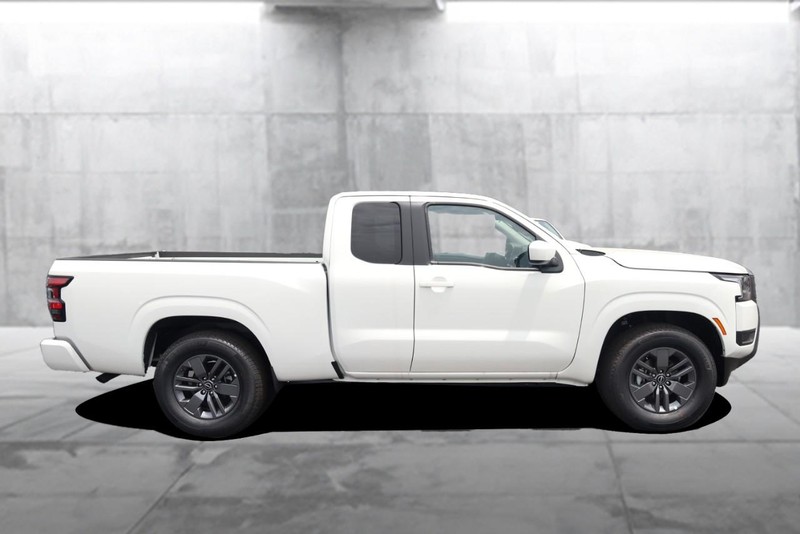 Nissan Frontier Vehicle Image 05