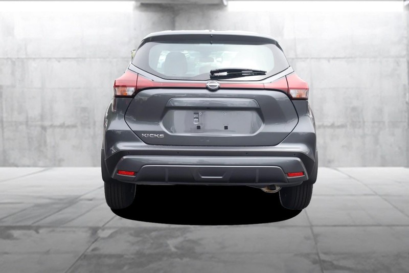 Nissan Kicks Play Vehicle Image 06