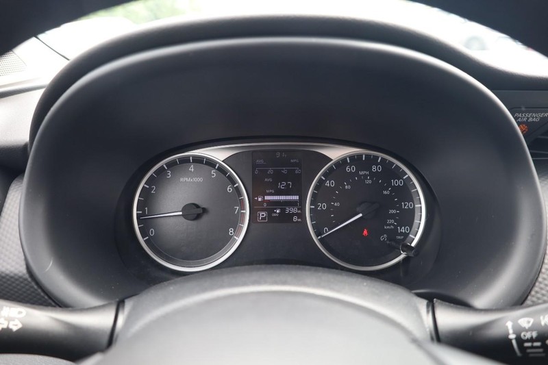 Nissan Kicks Play Vehicle Image 10
