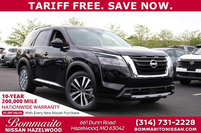 2025 Nissan Pathfinder Platinum at Frazier Automotive in Hazelwood MO