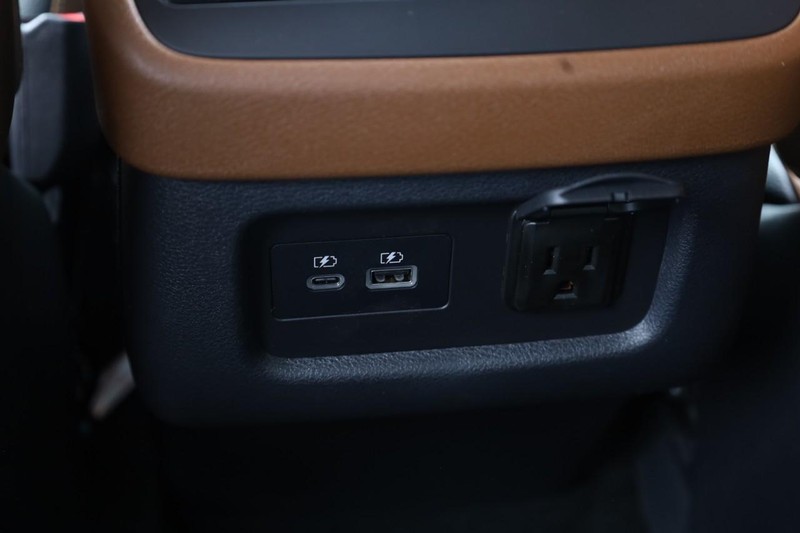 Nissan Pathfinder Vehicle Image 20