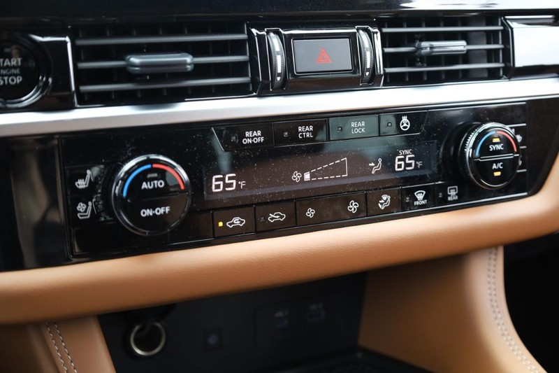 Nissan Pathfinder Vehicle Image 24