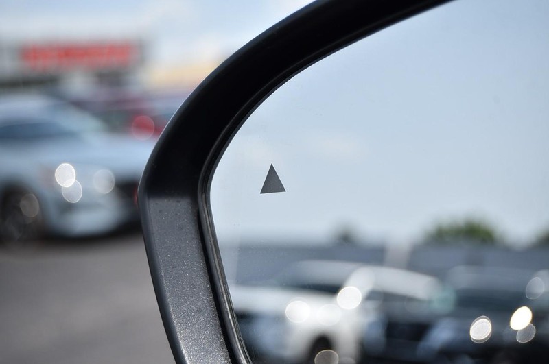 Nissan Kicks Vehicle Image 10