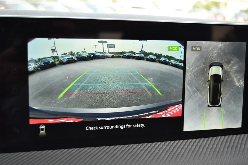 Nissan Kicks Vehicle Image 13