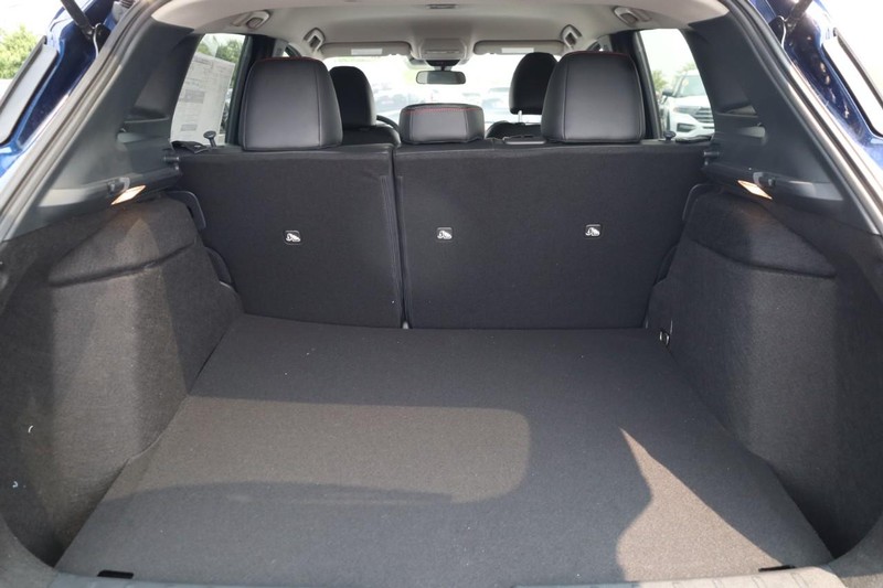 Nissan Kicks Vehicle Image 07